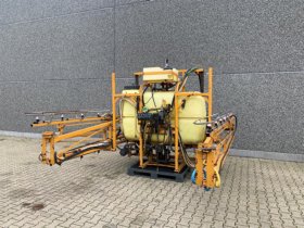 Dubex M8 landbouwspuit