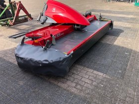 MF DM306 frontschijvenmaaier met kneuzer