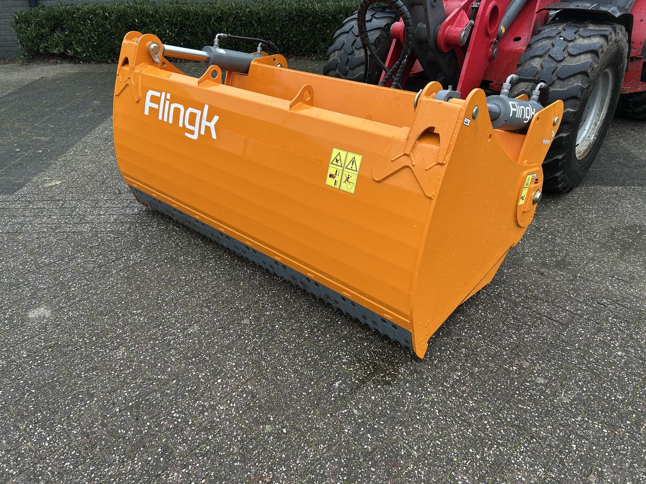 53293-001.jpg