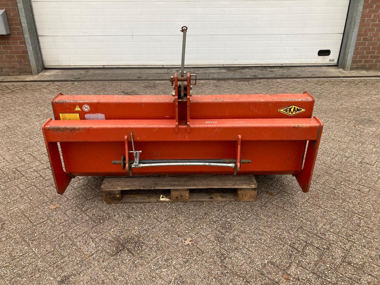 53249-001.jpg